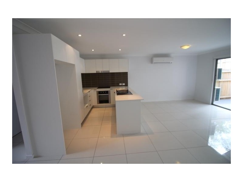 64 / 7 Norfolk, Parkinson QLD 4115