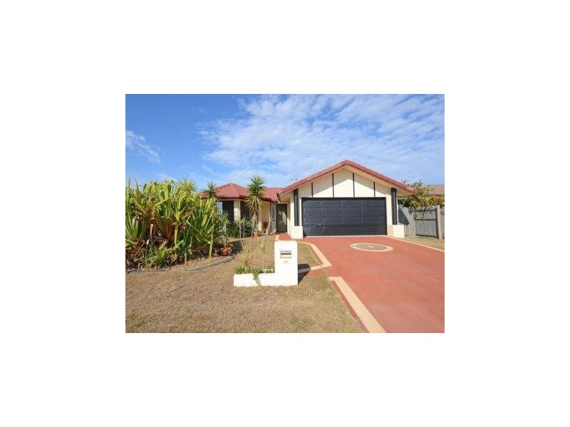 52 Endeavour Way, Eli Waters QLD 4655