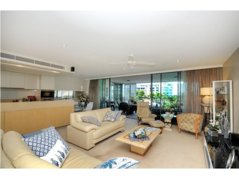 4206/323 Bayview street, Hollywell QLD 4216