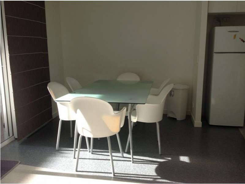 98 University Drive, Varsity Lakes QLD 4227