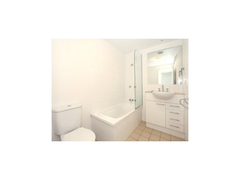 98 University Drive, Varsity Lakes QLD 4227