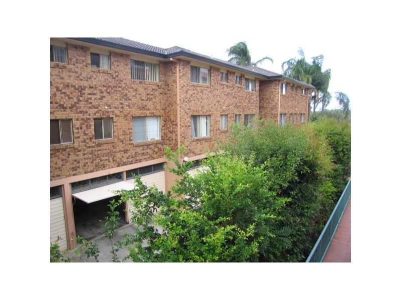 11/144 MARINE PARADE, Southport QLD 4215