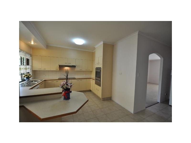 62 Carinya Street, Indooroopilly QLD 4068