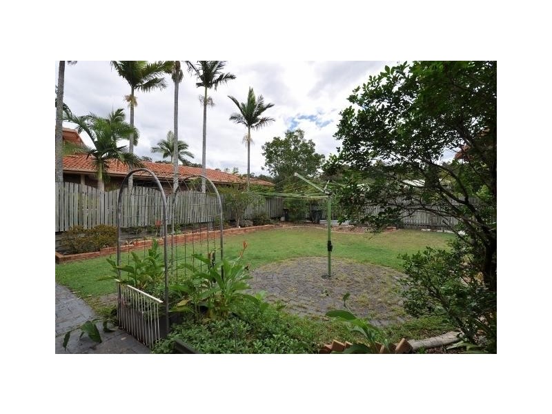 62 Carinya Street, Indooroopilly QLD 4068