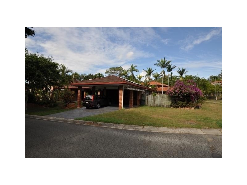 62 Carinya Street, Indooroopilly QLD 4068