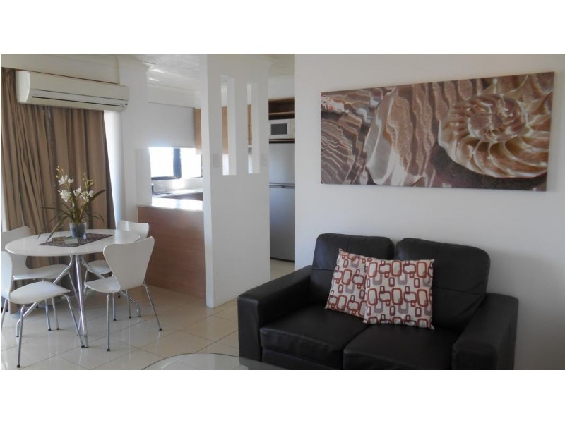 8 Albert, Broadbeach QLD 4218