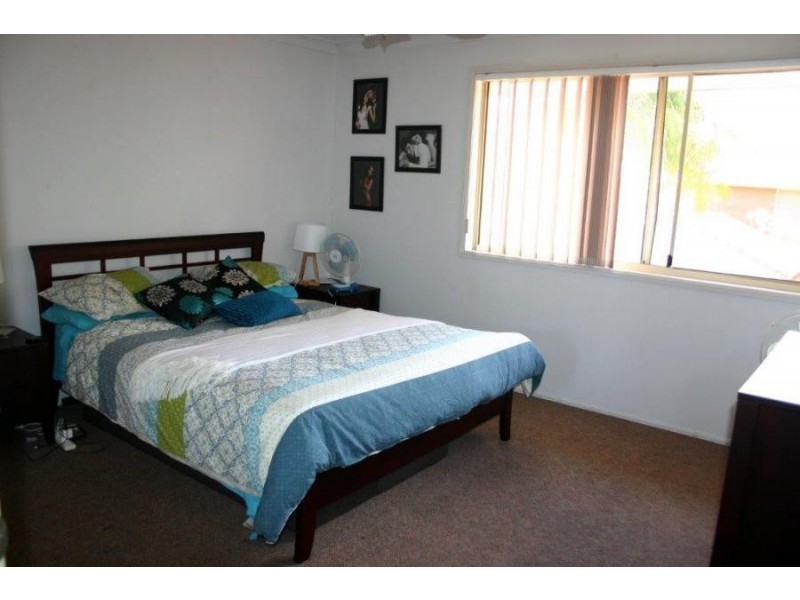 2a / 60 Whitby, Southport QLD 4215