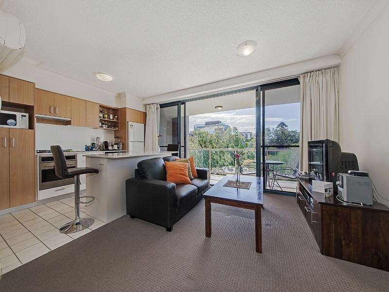 21 Patrick Lane, Toowong QLD 4066