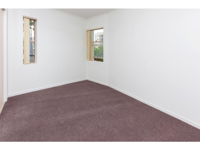 Unit 38 / 32-38 Newstead Tce, Newstead QLD 4006