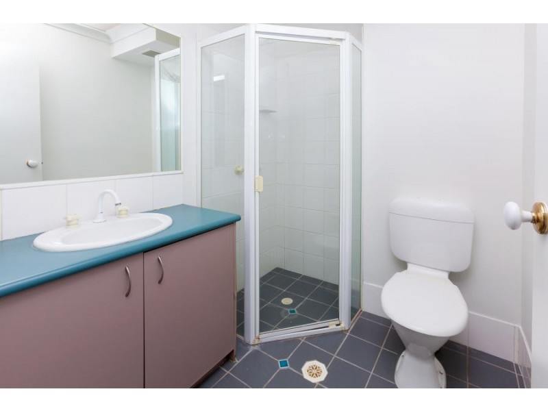 Unit 38 / 32-38 Newstead Tce, Newstead QLD 4006