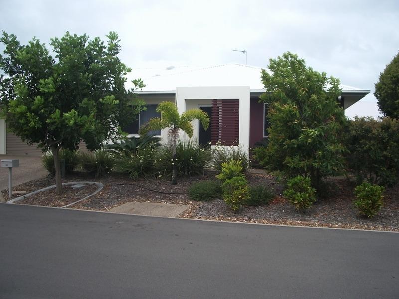 33/ 230 Pulgul St, Urangan QLD 4655