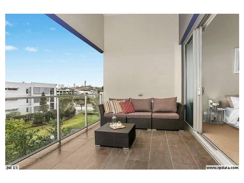 Unit 50 / 70 Love St, Bulimba QLD 4171