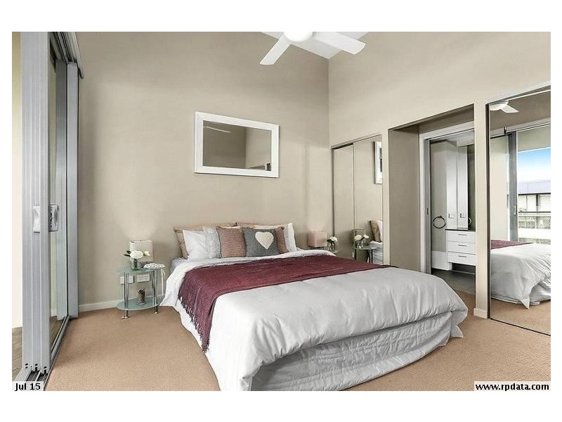 Unit 50 / 70 Love St, Bulimba QLD 4171