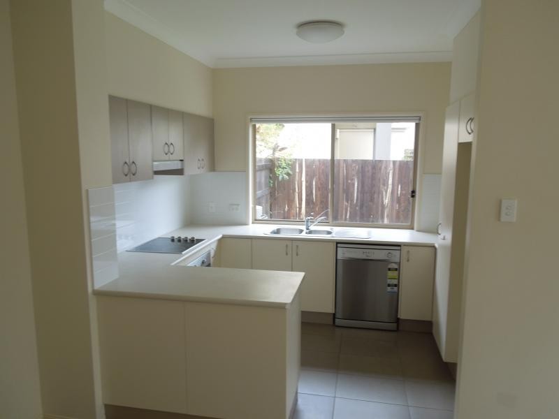 79 Johnston Street, Carina QLD 4152