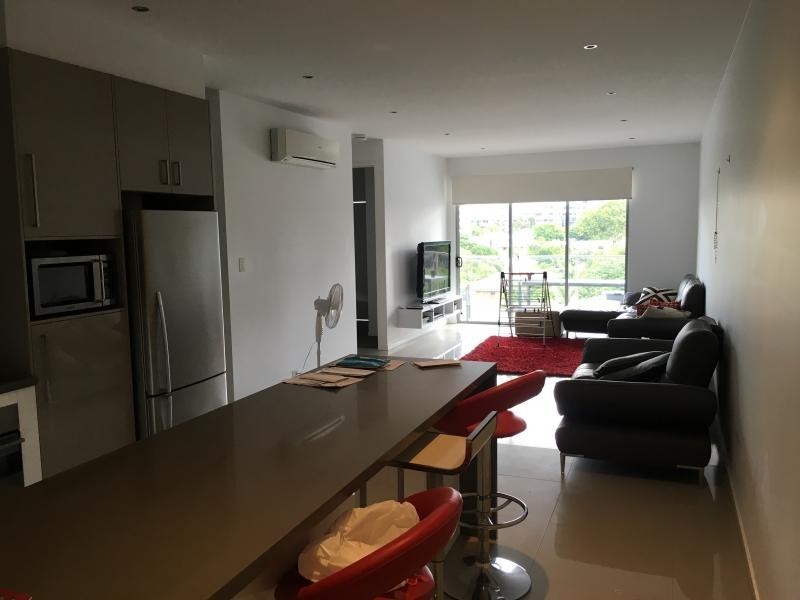 28 Carl Street, Woolloongabba QLD 4102