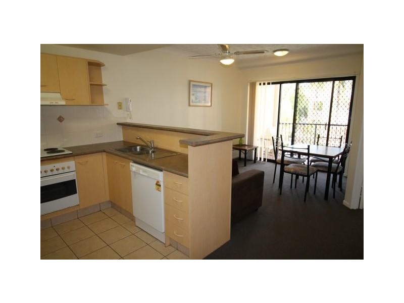 5 / 7-13 Barranbali Street, Chevron Island QLD 4217