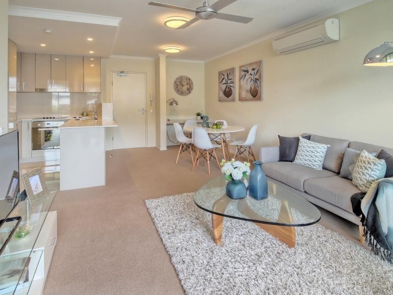 66 Slobodian Ave, Eight Mile Plains QLD 4113