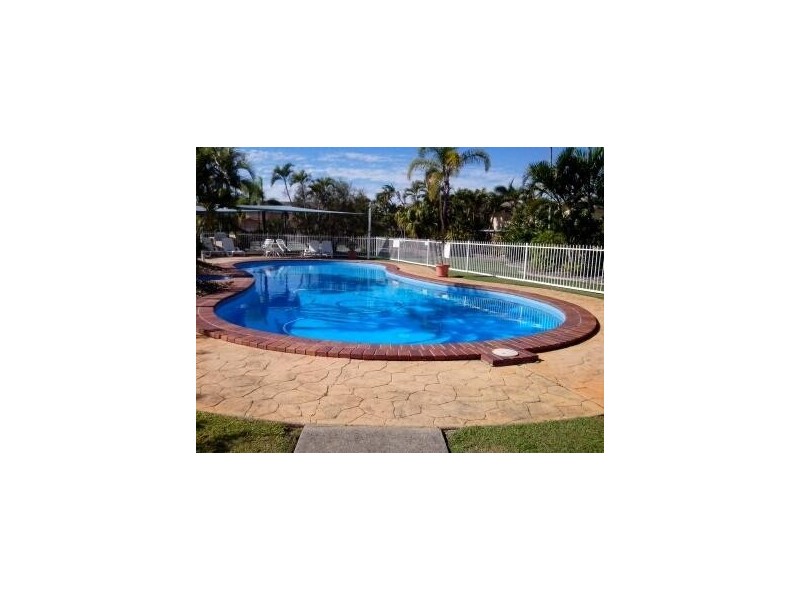 1 / 50 St Kevins Ave, Benowa QLD 4217