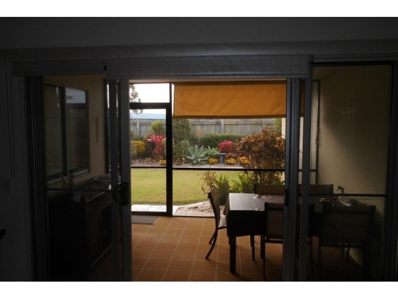 13 / 230 Pulgul St, Urangan QLD 4655