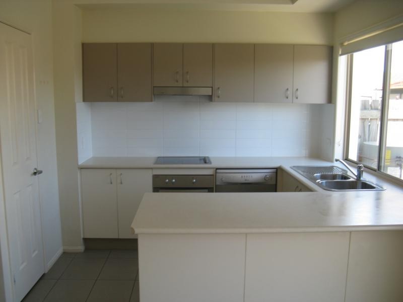 56 Johnston Street, Carina QLD 4152