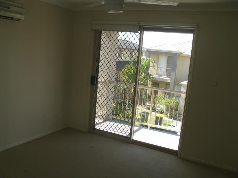 56 Johnston Street, Carina QLD 4152