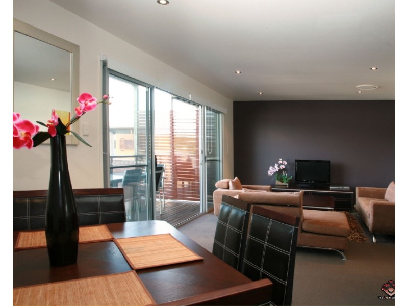 42/80 Moolyyir Steet, Urangan QLD 4655