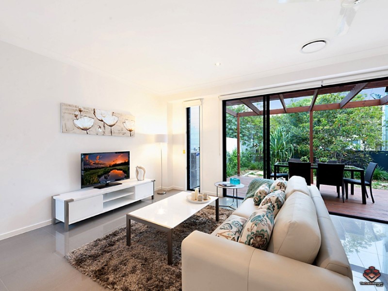 26/323 Bayview street, Runaway Bay QLD 4216