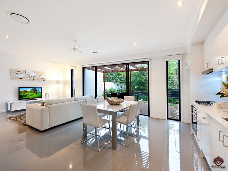 26/323 Bayview street, Runaway Bay QLD 4216