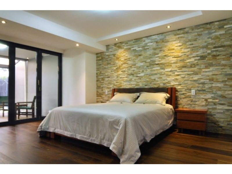 1 Holman St 1 Holman Street, Kangaroo Point QLD 4169