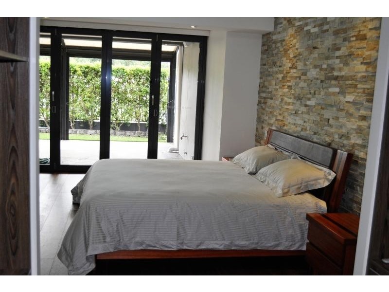 1 Holman St 1 Holman Street, Kangaroo Point QLD 4169