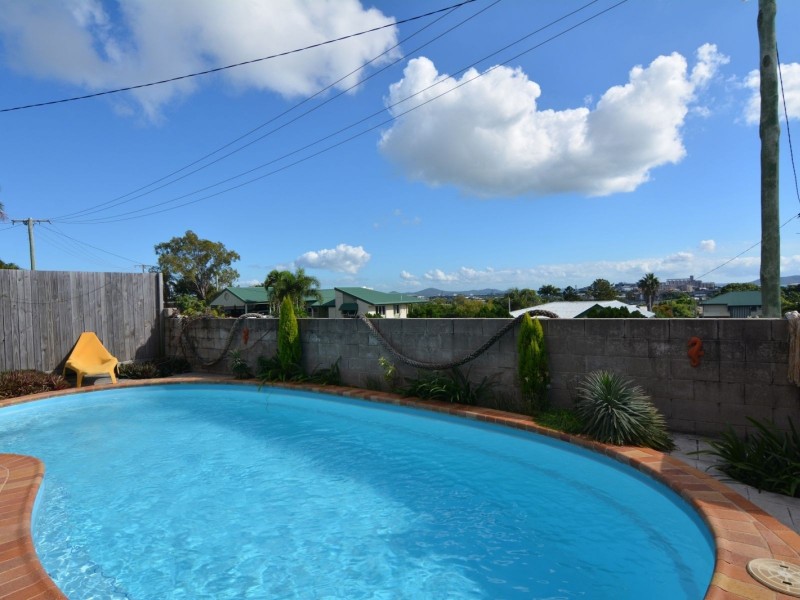 11 Amelia Street, West Gladstone QLD 4680