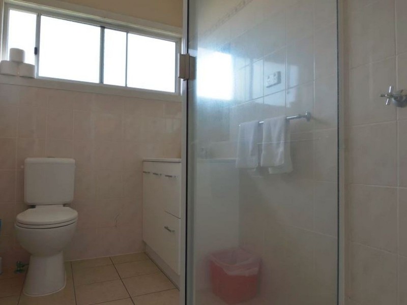 11 Amelia Street, West Gladstone QLD 4680