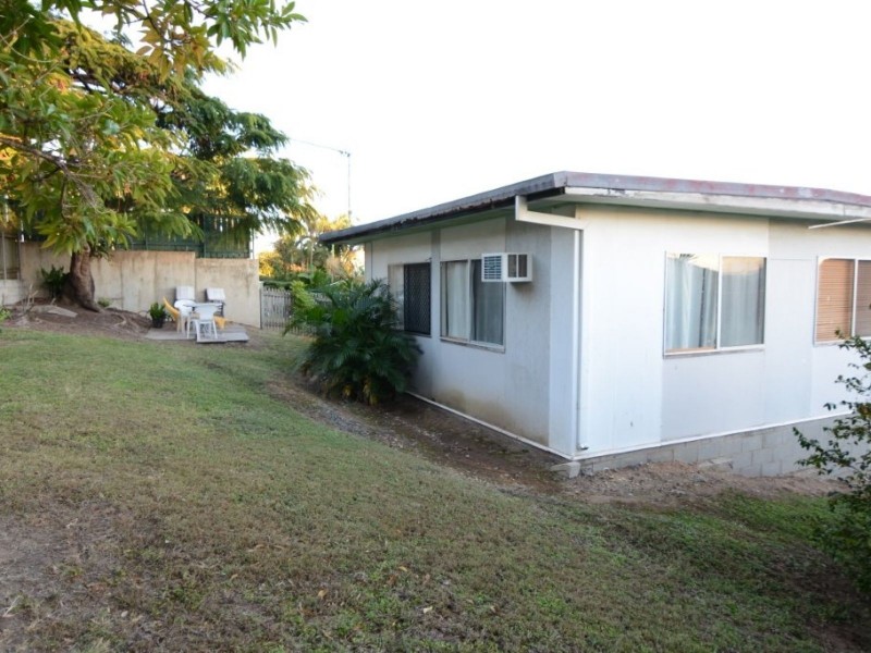 11 Amelia Street, West Gladstone QLD 4680