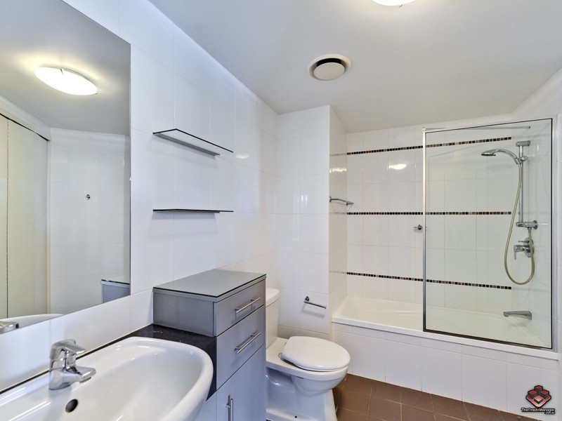 406/42 NEWSTEAD TERRACE, Newstead QLD 4006