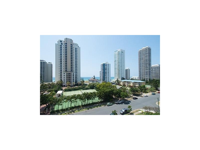 1 Peak Avenue, Main Beach QLD 4217