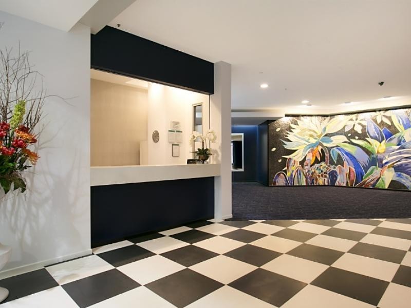 105 Scarborough St, Southport QLD 4215