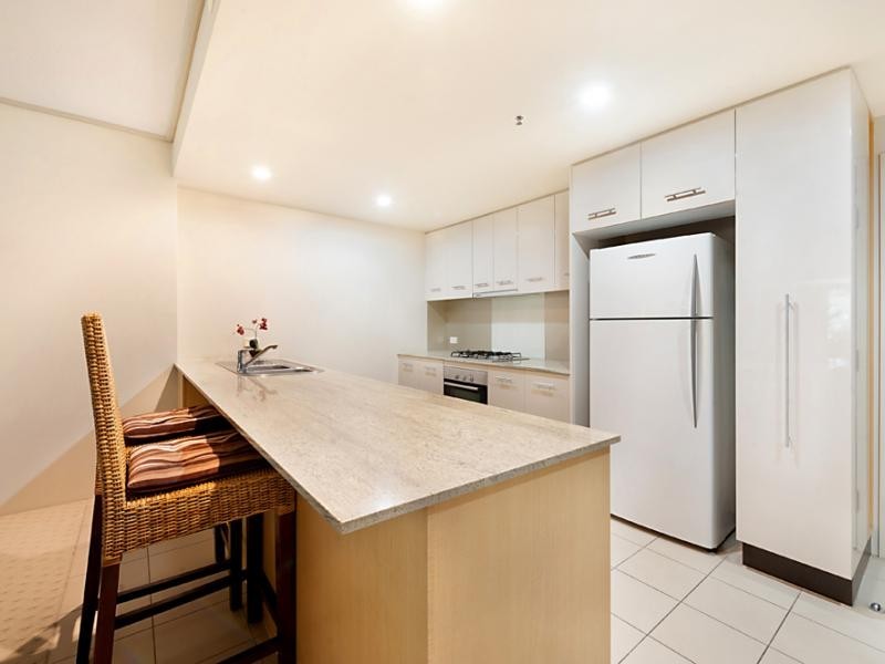 105 Scarborough St, Southport QLD 4215