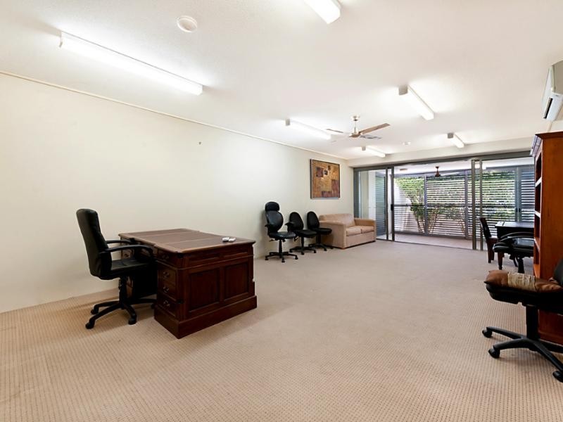 105 Scarborough St, Southport QLD 4215