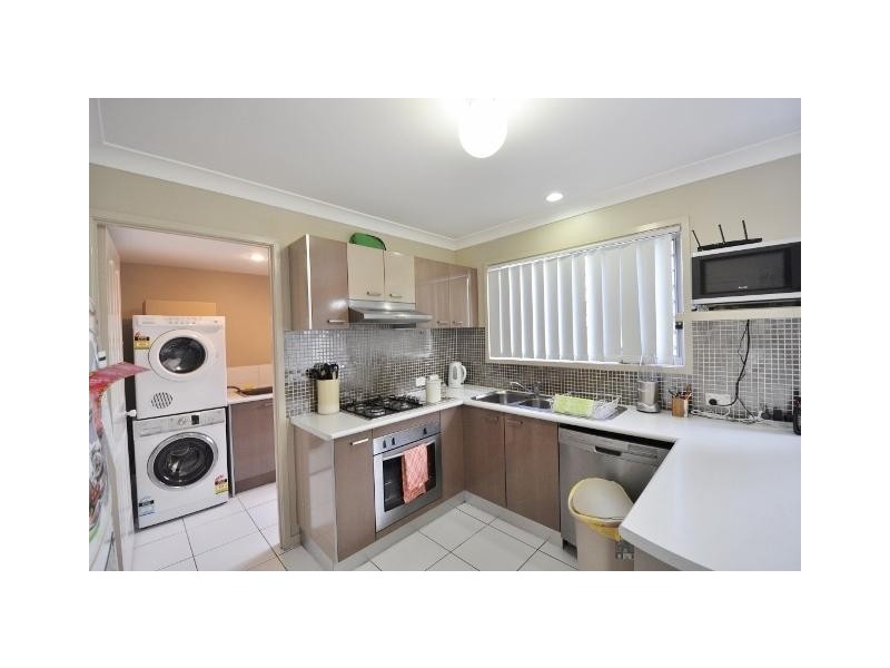 130 Jutland Street, Oxley QLD 4075