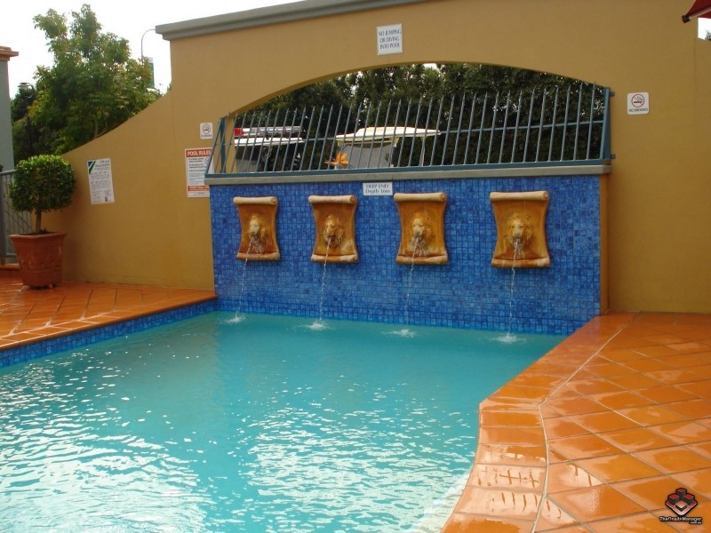 1 / 20 Fairway Drive, Clear Island Waters QLD 4226