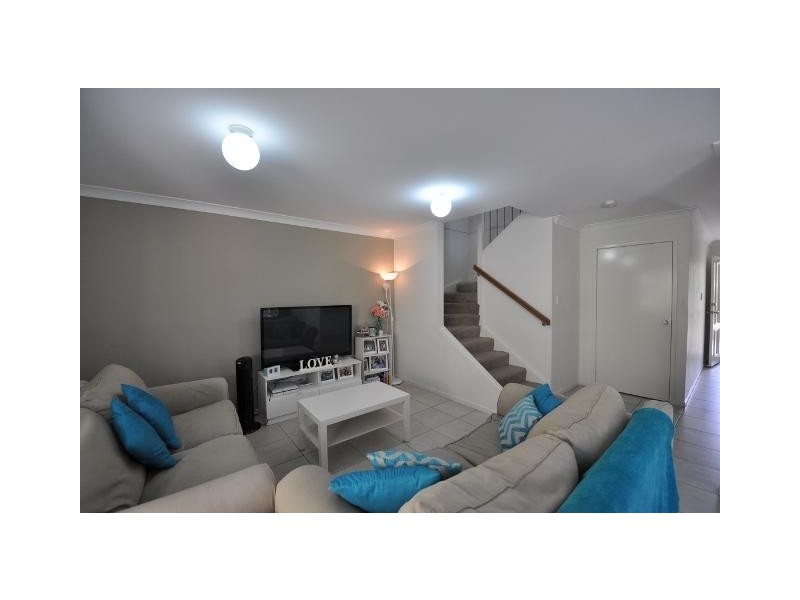 130 Jutland Street, Oxley QLD 4075