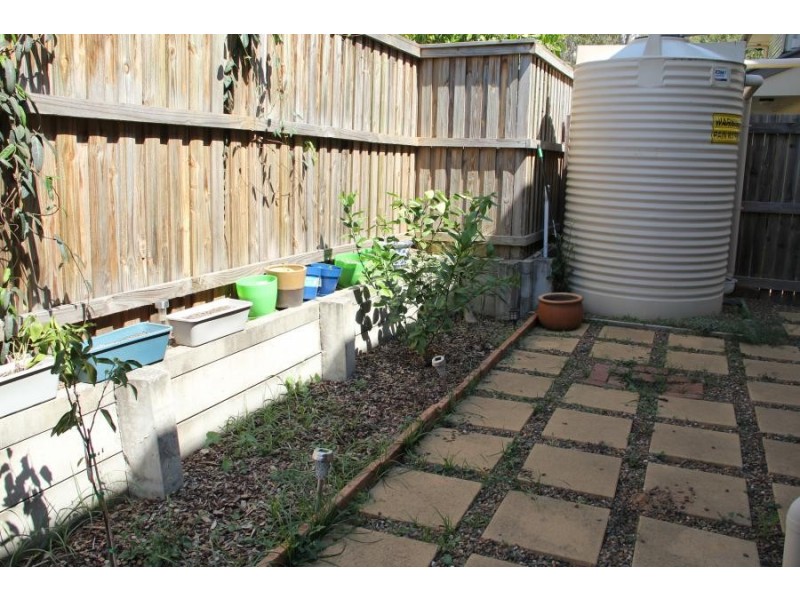 35 Clarence Street, Calamvale QLD 4116