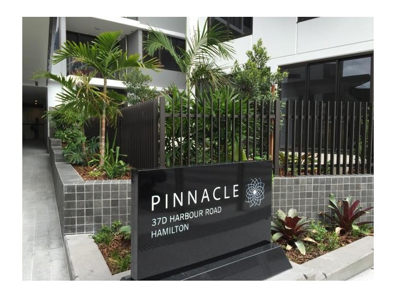 20908 37D Harbour Rd, Hamilton QLD 4007