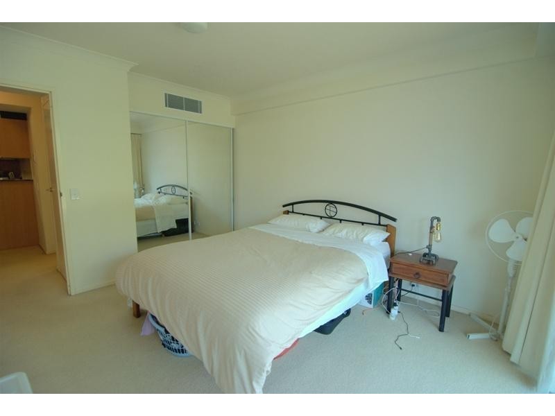 45 Deakin Street, Kangaroo Point QLD 4169