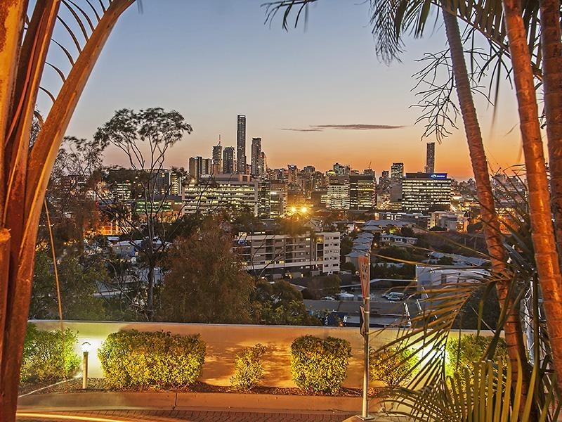 7 Boyd St, Bowen Hills QLD 4006