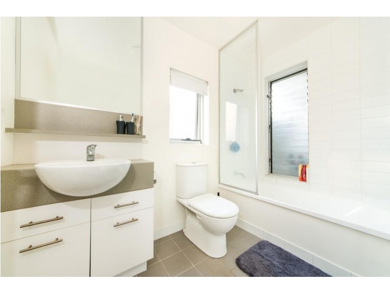 28 Masters Street, Newstead QLD 4006