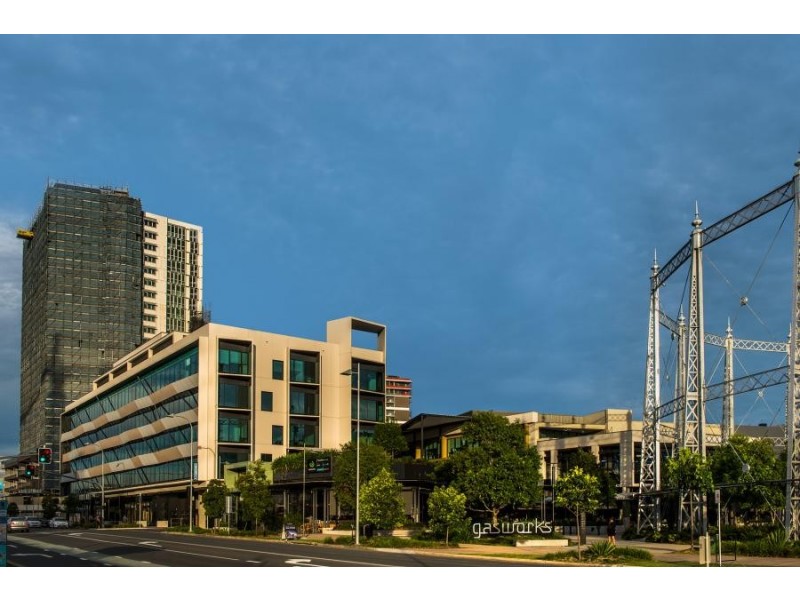 28 Masters Street, Newstead QLD 4006