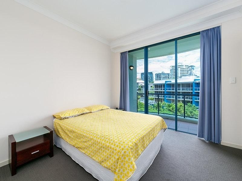 35 Ferry Street, Kangaroo Point QLD 4169