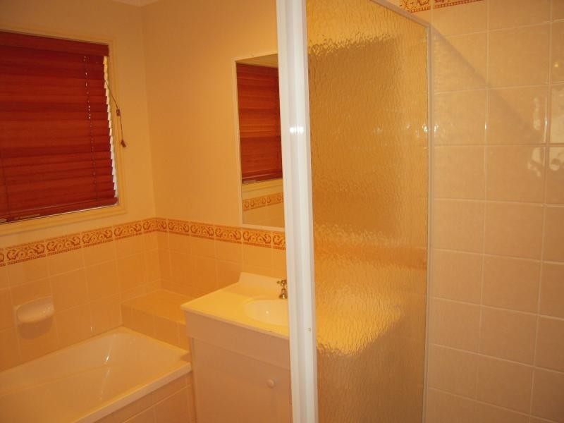 181 Greenacre Drive, Arundel QLD 4214