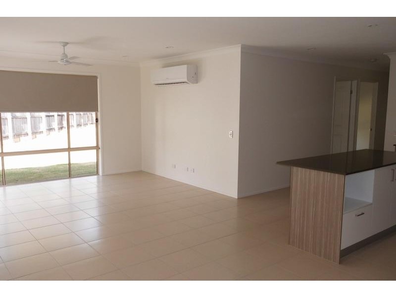 175 / 230 Pulgul St, Urangan QLD 4655